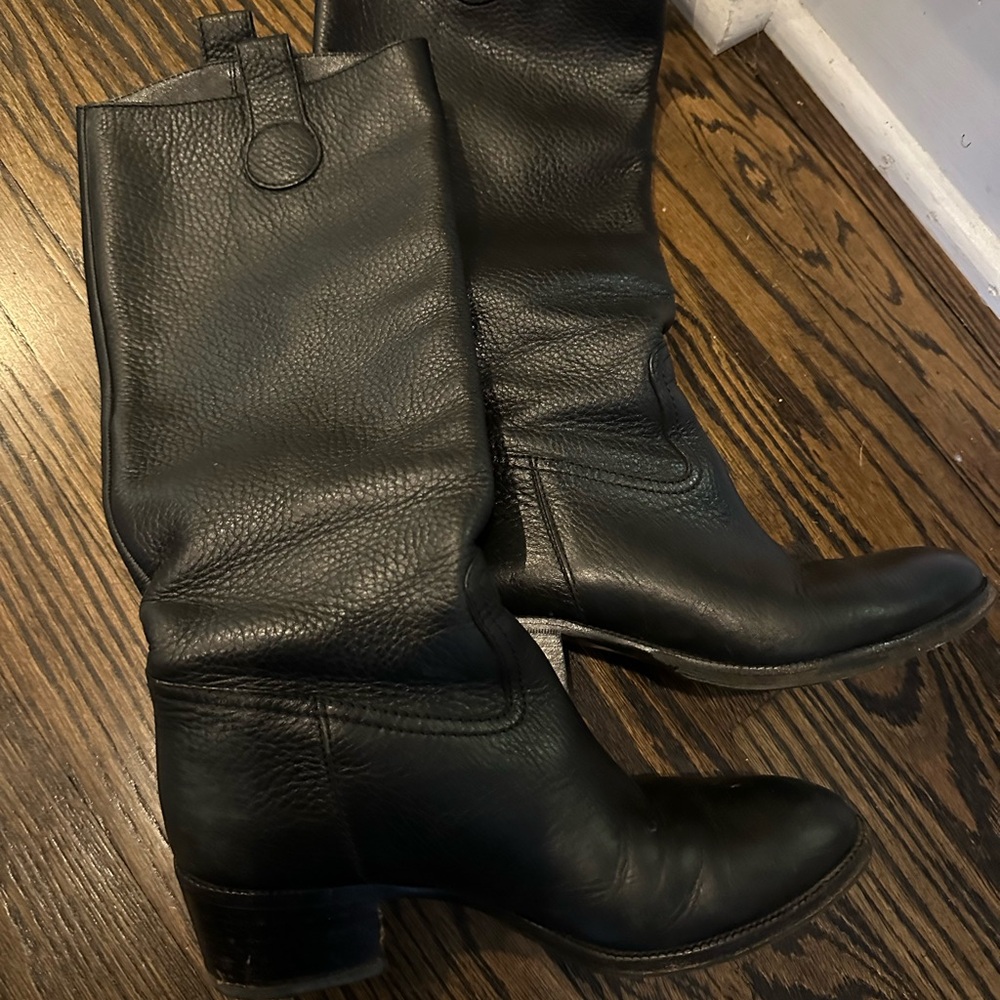 Gucci Black Leather Heeled Boots